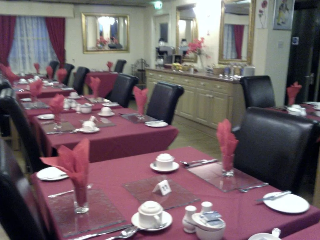 The Baron Hotel Blackpool Guest house