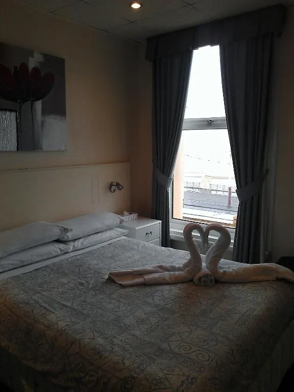 The Baron Hotel Blackpool 4*,