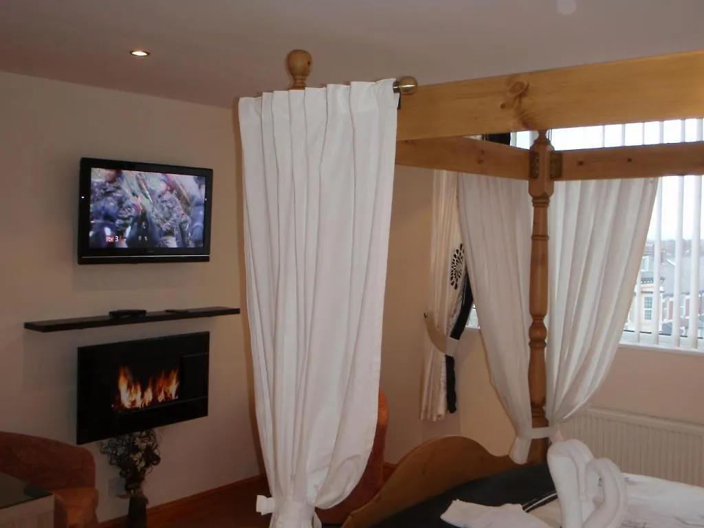 The Baron Hotel Blackpool Guest house